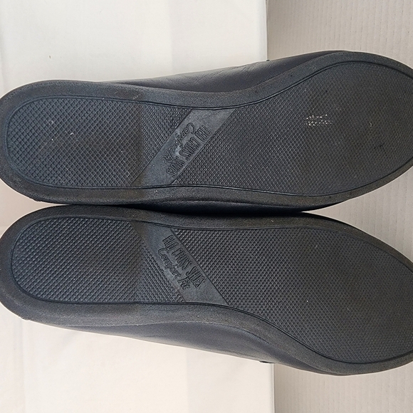 Red Cross Comfort Fit Women Black Loafer Cushion Insole Leather Upper Sz 8 (EUC) - Picture 13 of 13